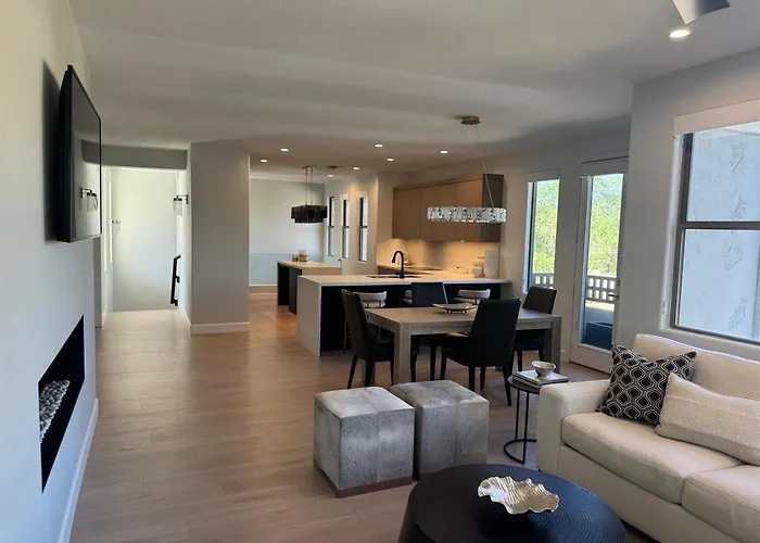 Luxury Retreat In The Heart Of Kierland Scottsdale