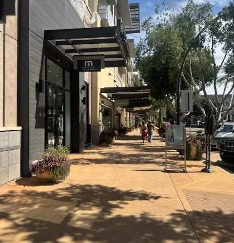 Luxury Retreat In The Heart Of Kierland Apartment